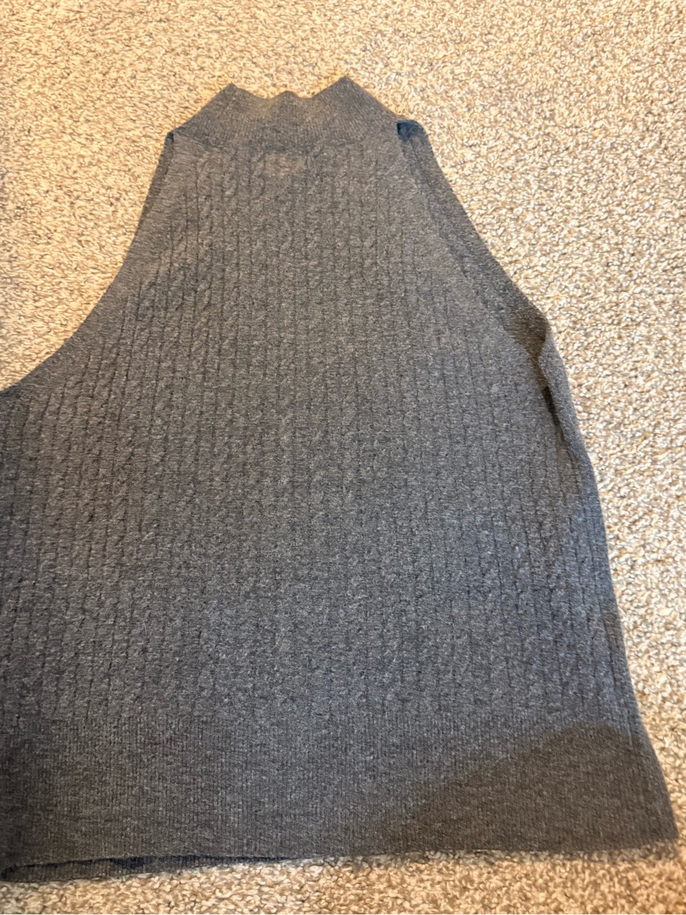 a new day Men's Gray Cable-Knit Sleeveless Crewneck Sweater Vest